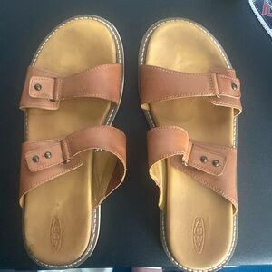 Keen Lana slide sandals